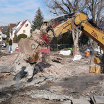 Das Ungeheuer nagt am Gemeindesaal